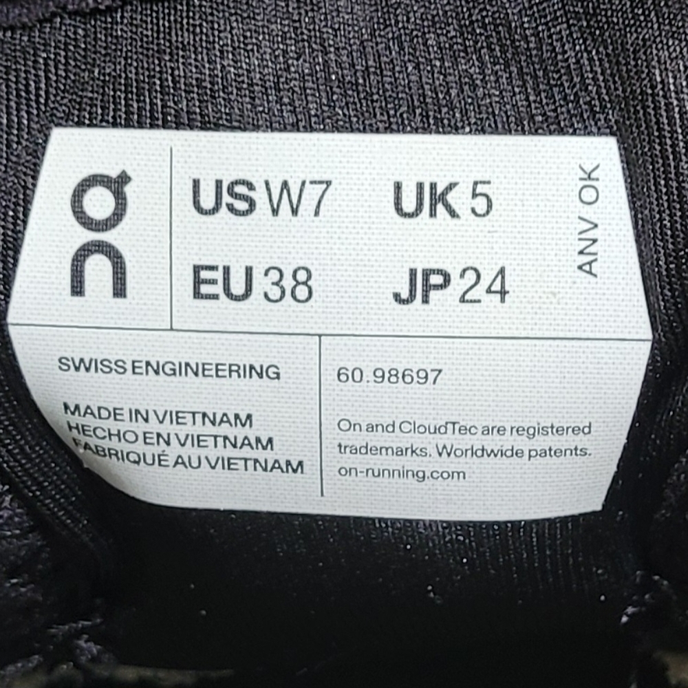 On Cloud X3 Running Shoes White/Black Athletic Sneakers Womens Size 7 - Picture 7 of 7